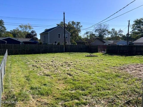 Tiny photo for 139 Friars Lane, Toledo, OH 43615 (MLS # 10014421)