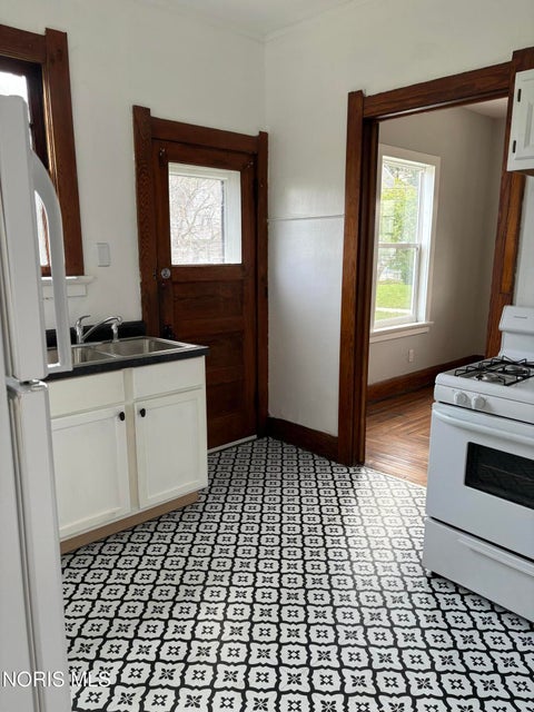 Tiny photo for 1702 Idaho Street, Toledo, OH 43605 (MLS # 10014225)