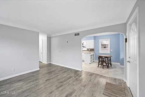Tiny photo for 321 Danberry Street, Toledo, OH 43609 (MLS # 10013541)