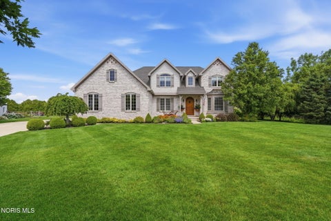 Photo of 9258 Twin Creek Lane, Sylvania, OH 43560 (MLS # 10011048)