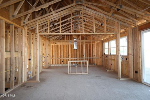 Tiny photo for 9203 Mile View Court, Sylvania, OH 43560 (MLS # 10008065)