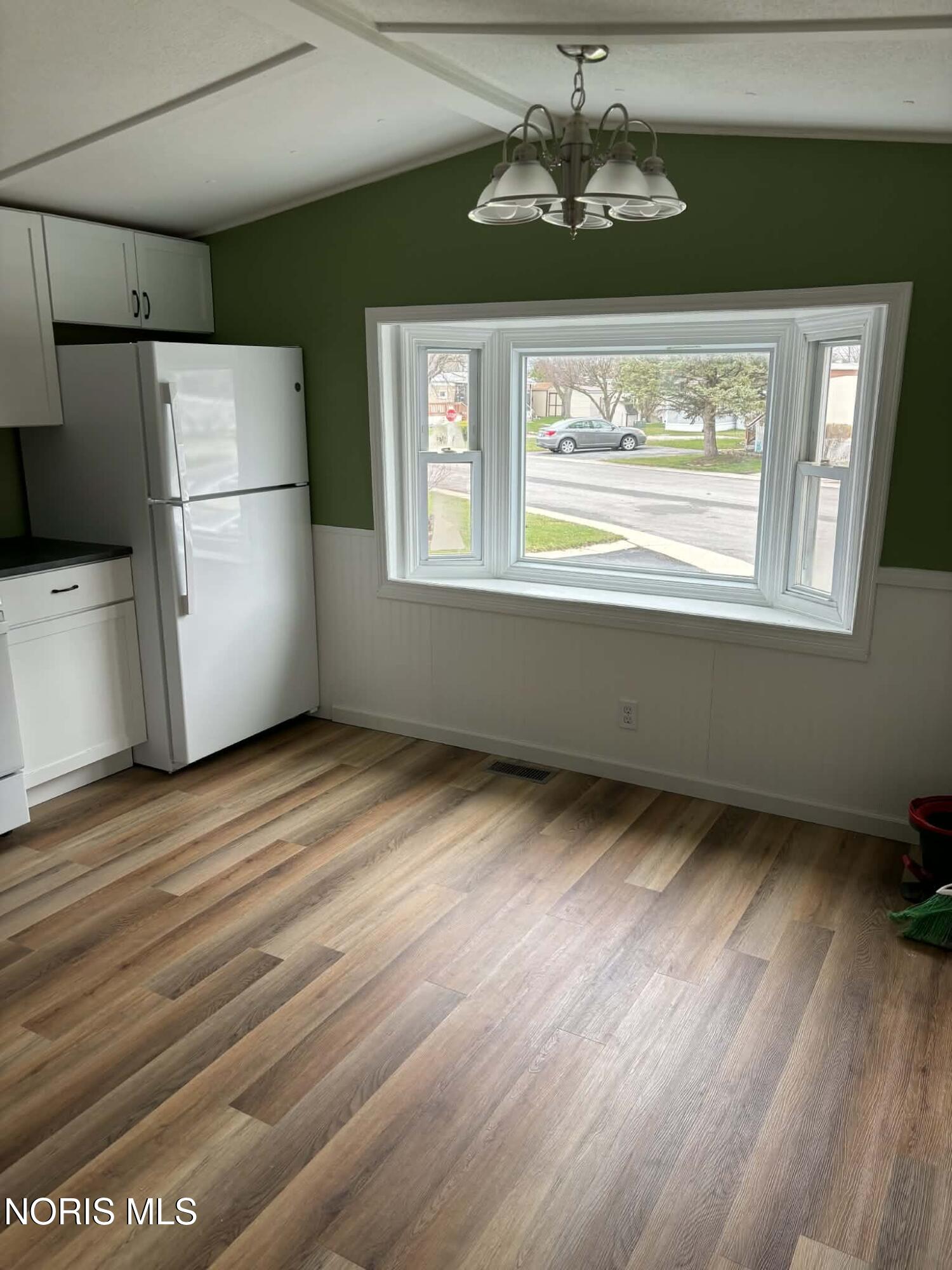 1406 Huntington Drive