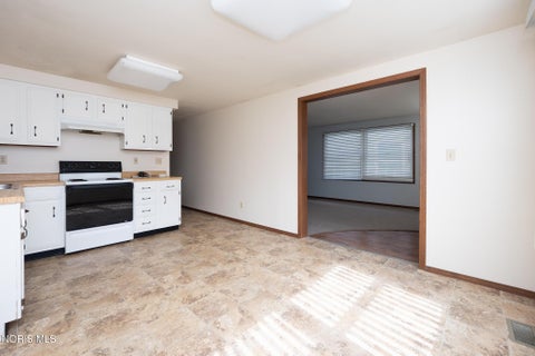 Tiny photo for 316 Lester Avenue, Findlay, OH 45840 (MLS # 10013892)