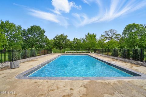 Tiny photo for 1230 Alexandria Boulevard, Bowling Green, OH 43402 (MLS # 10005132)