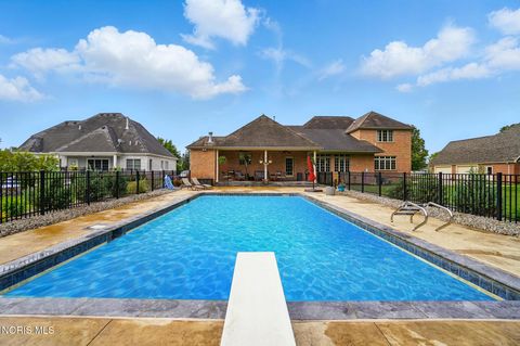 Tiny photo for 1230 Alexandria Boulevard, Bowling Green, OH 43402 (MLS # 10005132)