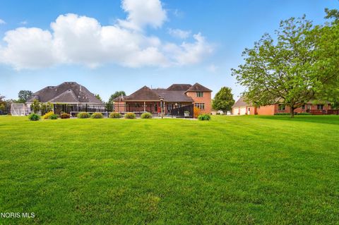 Tiny photo for 1230 Alexandria Boulevard, Bowling Green, OH 43402 (MLS # 10005132)