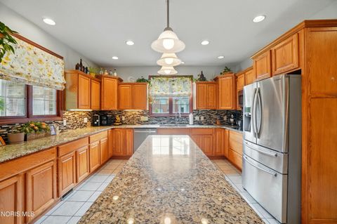 Tiny photo for 1230 Alexandria Boulevard, Bowling Green, OH 43402 (MLS # 10005132)