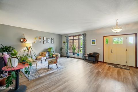 Tiny photo for 1230 Alexandria Boulevard, Bowling Green, OH 43402 (MLS # 10005132)