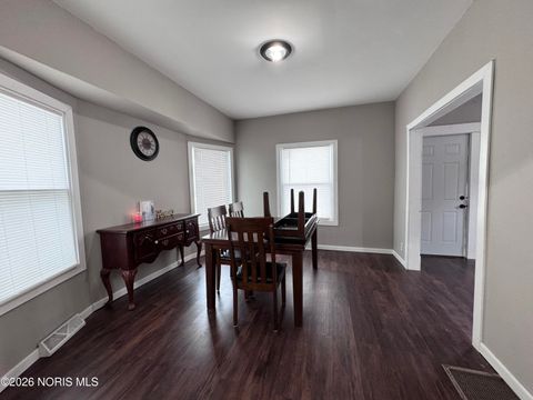 Tiny photo for 701 Brighton Avenue, Toledo, OH 43609 (MLS # 10003413)