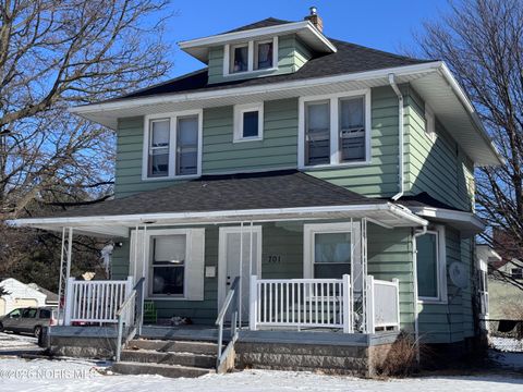 Tiny photo for 701 Brighton Avenue, Toledo, OH 43609 (MLS # 10003413)