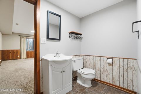 Tiny photo for 1450 Fostoria Avenue, Findlay, OH 45840 (MLS # 10002903)