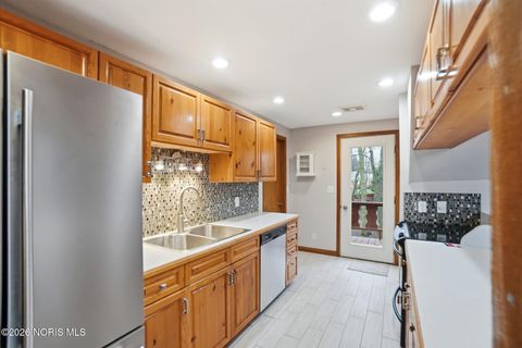 Tiny photo for 1450 Fostoria Avenue, Findlay, OH 45840 (MLS # 10002903)