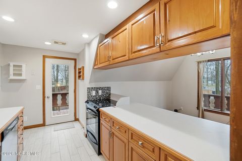 Tiny photo for 1450 Fostoria Avenue, Findlay, OH 45840 (MLS # 10002903)