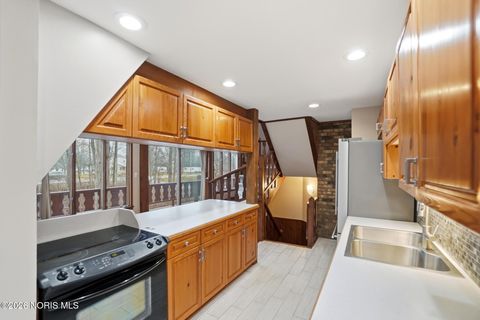 Tiny photo for 1450 Fostoria Avenue, Findlay, OH 45840 (MLS # 10002903)