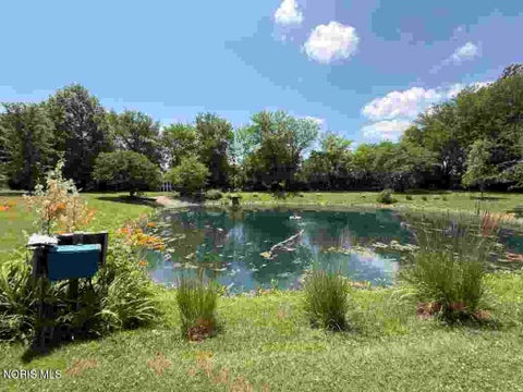 Tiny photo for 1460 Scott Road, Swanton, OH 43558 (MLS # 10010055)