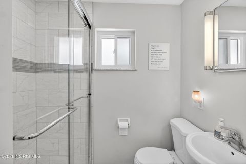 Tiny photo for 935 Clark Street, Bowling Green, OH 43402 (MLS # 10003504)