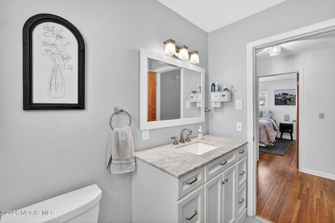 Tiny photo for 935 Clark Street, Bowling Green, OH 43402 (MLS # 10003504)