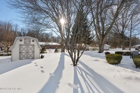 Tiny photo for 935 Clark Street, Bowling Green, OH 43402 (MLS # 10003504)