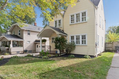 Tiny photo for 2645 Grantwood Drive, Toledo, OH 43613 (MLS # 10000266)