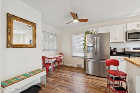 Tiny photo for 2645 Grantwood Drive, Toledo, OH 43613 (MLS # 10000266)
