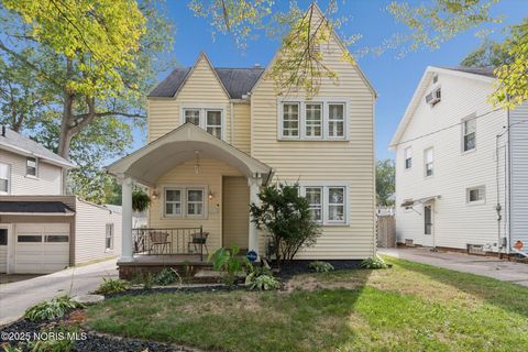Tiny photo for 2645 Grantwood Drive, Toledo, OH 43613 (MLS # 10000266)