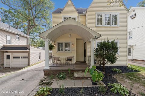 Tiny photo for 2645 Grantwood Drive, Toledo, OH 43613 (MLS # 10000266)