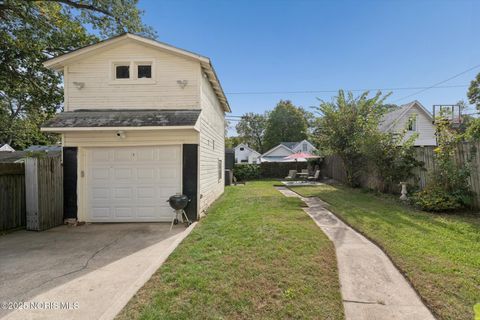 Tiny photo for 2645 Grantwood Drive, Toledo, OH 43613 (MLS # 10000266)