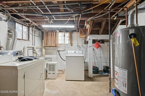 Tiny photo for 2645 Grantwood Drive, Toledo, OH 43613 (MLS # 10000266)