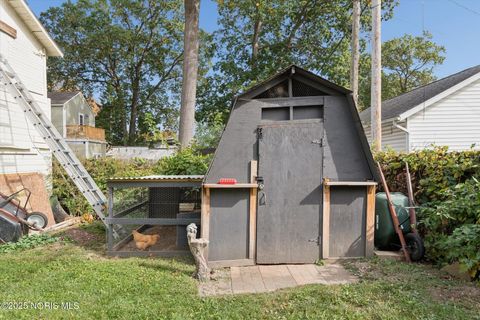Tiny photo for 2645 Grantwood Drive, Toledo, OH 43613 (MLS # 10000266)