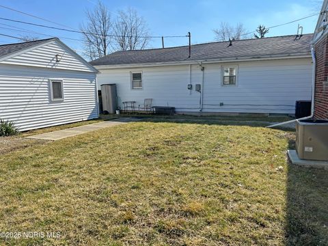 Tiny photo for 411 S Collinwood Boulevard, Fremont, OH 43420 (MLS # 10006037)