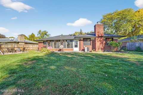 Tiny photo for 2320 Belvedere Drive, Toledo, OH 43614 (MLS # 10000626)