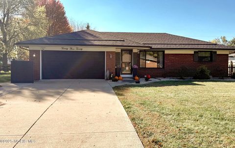 Photo of 2320 Belvedere Drive, Toledo, OH 43614 (MLS # 10000626) Photo of 2320 Belvedere Drive, Toledo, OH 43614 (MLS # 10000626)