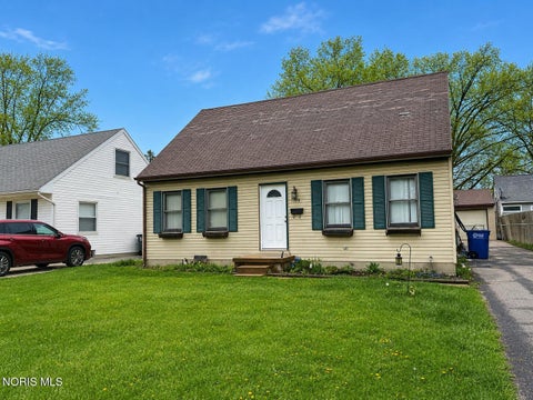 Photo of 1938 Welker Avenue, Toledo, OH 43613 (MLS # 10011491)