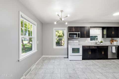 Tiny photo for 1751 Heatherdowns Boulevard, Toledo, OH 43614 (MLS # 10012500)