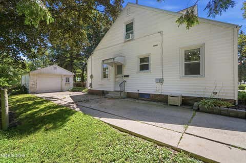 Tiny photo for 1751 Heatherdowns Boulevard, Toledo, OH 43614 (MLS # 10012500)