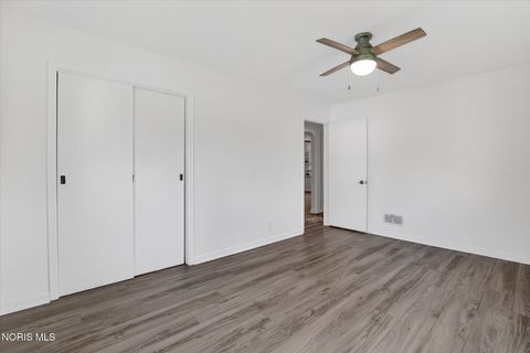 Tiny photo for 2137 Tremainsville Road, Toledo, OH 43613 (MLS # 10006235)