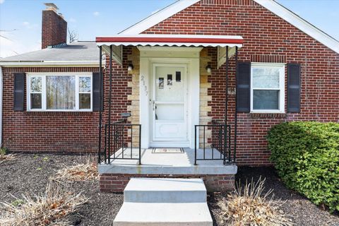 Tiny photo for 2137 Tremainsville Road, Toledo, OH 43613 (MLS # 10006235)