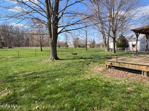 Tiny photo for 10490 W Salem Carroll Road, Oak Harbor, OH 43449 (MLS # 10006118)