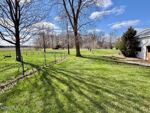 Tiny photo for 10490 W Salem Carroll Road, Oak Harbor, OH 43449 (MLS # 10006118)