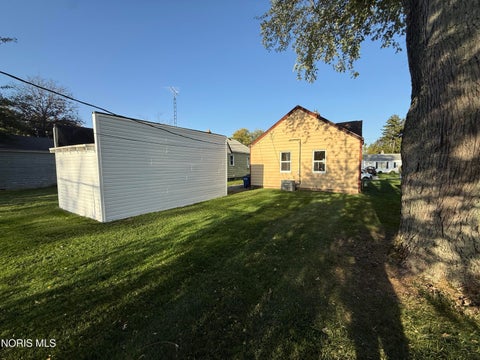 Tiny photo for 2938 Chipplegate Road, Toledo, OH 43614 (MLS # 10014767)