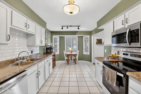 Tiny photo for 5543 Greenridge Drive, Toledo, OH 43615 (MLS # 10005880)