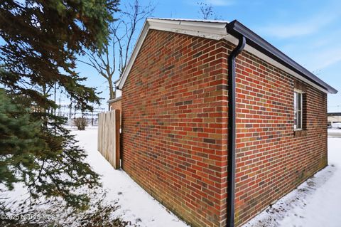 Tiny photo for 1421 Hurd Avenue, Findlay, OH 45840 (MLS # 10002222)