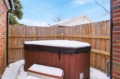 Tiny photo for 1421 Hurd Avenue, Findlay, OH 45840 (MLS # 10002222)