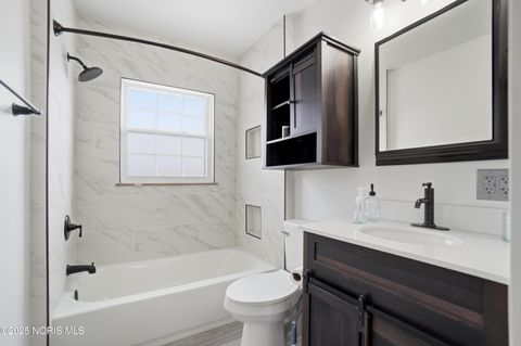 Tiny photo for 1421 Hurd Avenue, Findlay, OH 45840 (MLS # 10002222)