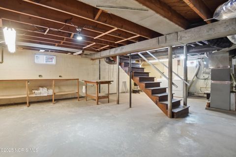 Tiny photo for 1421 Hurd Avenue, Findlay, OH 45840 (MLS # 10002222)