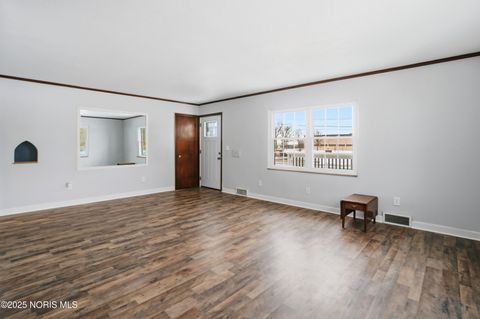 Tiny photo for 1421 Hurd Avenue, Findlay, OH 45840 (MLS # 10002222)