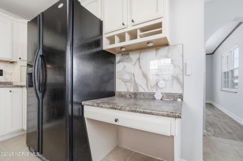 Tiny photo for 1421 Hurd Avenue, Findlay, OH 45840 (MLS # 10002222)