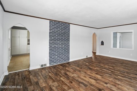 Tiny photo for 1421 Hurd Avenue, Findlay, OH 45840 (MLS # 10002222)