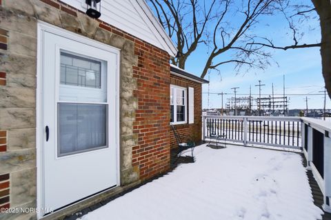 Tiny photo for 1421 Hurd Avenue, Findlay, OH 45840 (MLS # 10002222)