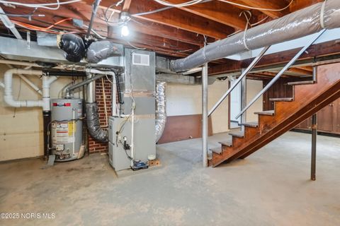 Tiny photo for 1421 Hurd Avenue, Findlay, OH 45840 (MLS # 10002222)